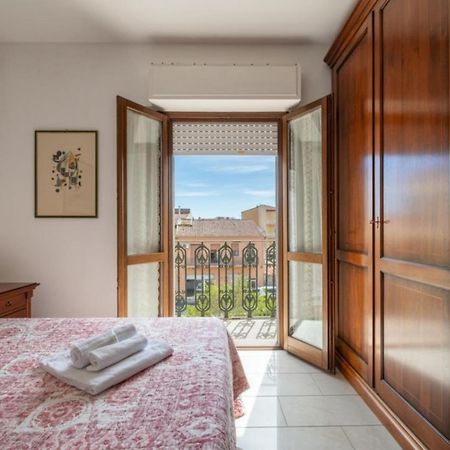 Dimoras Ampio Appartamento Centrocitta Olbia Bagian luar foto