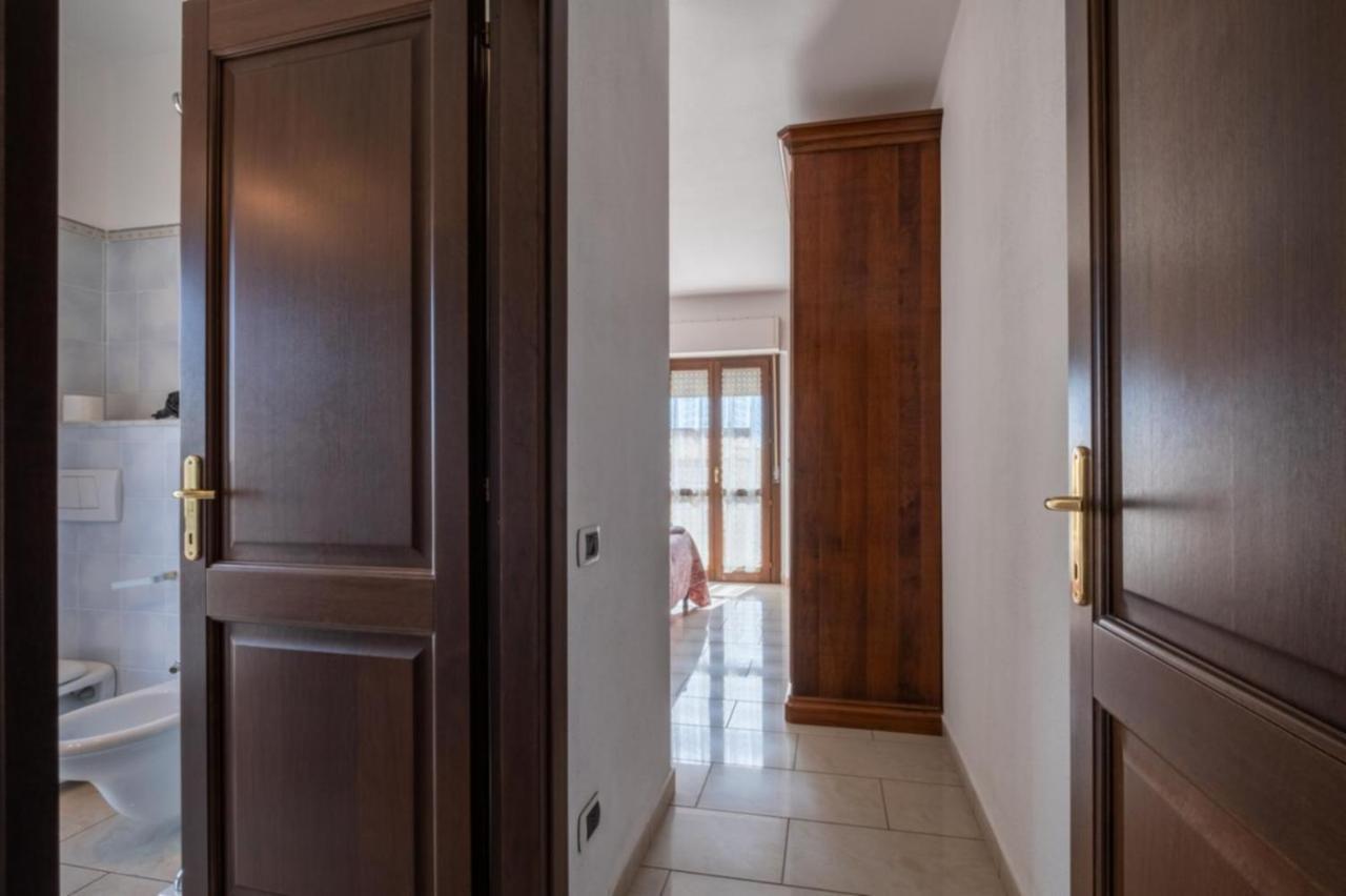 Dimoras Ampio Appartamento Centrocitta Olbia Bagian luar foto