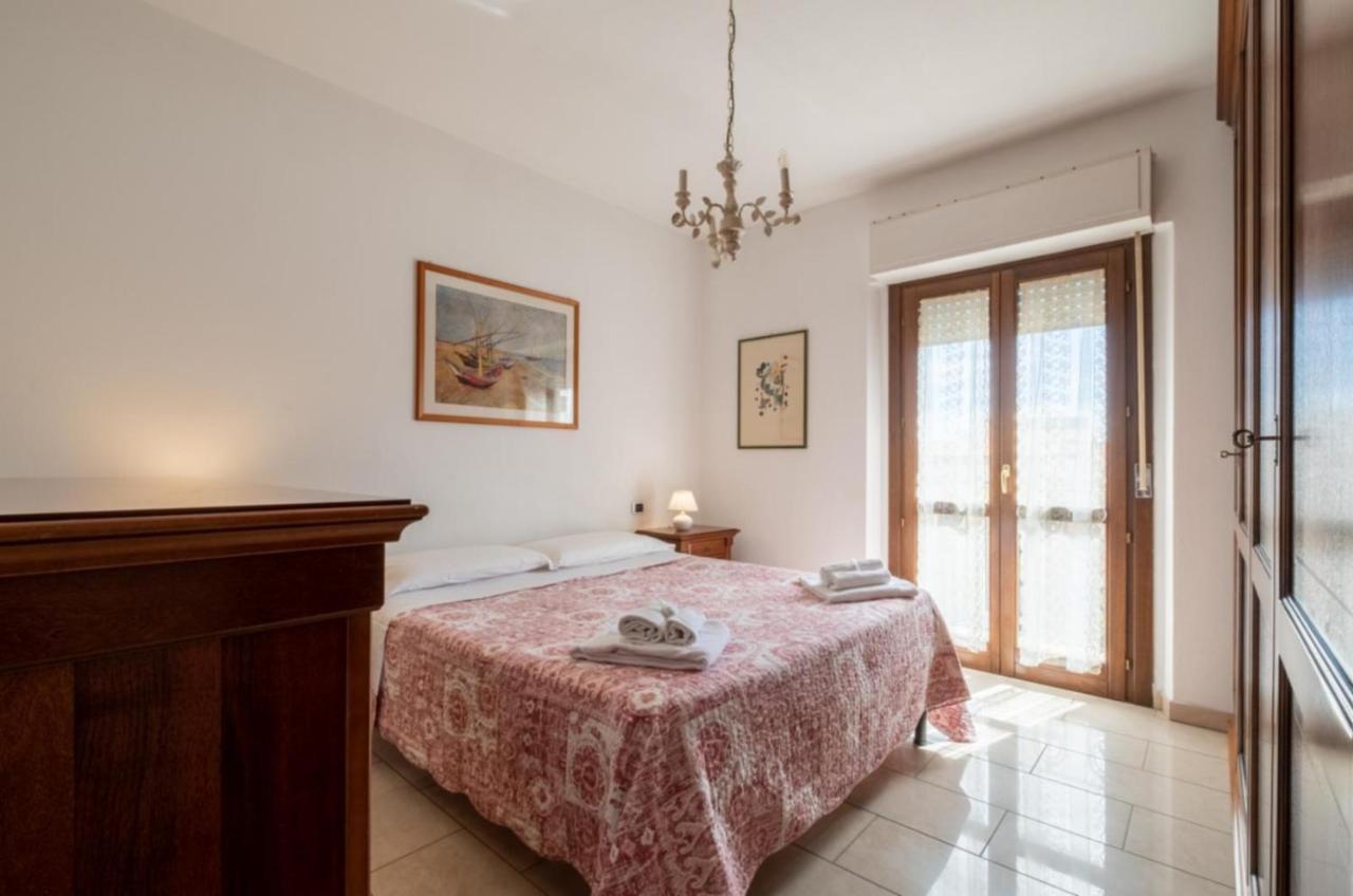 Dimoras Ampio Appartamento Centrocitta Olbia Bagian luar foto